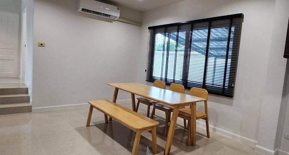 Haus zur Miete mit 4 Zimmer in Bang Khae, Bangkok