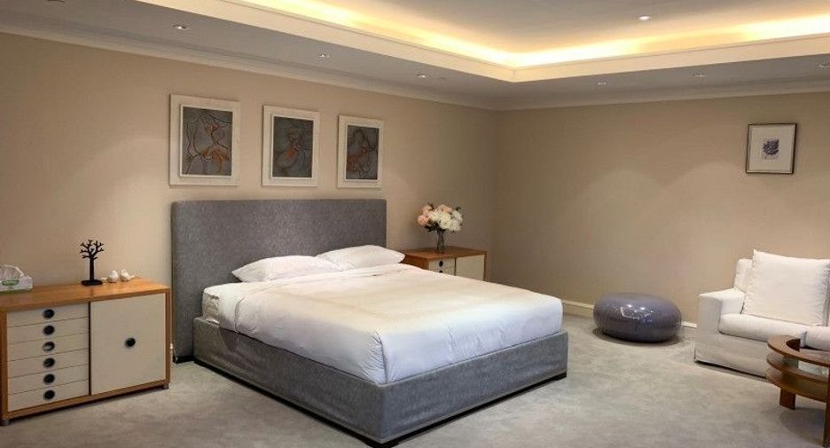 For rent 4 ベッドルーム condo in Khlong Toei, Bangkok