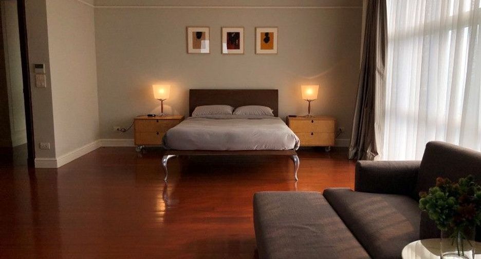 For rent 4 ベッドルーム condo in Khlong Toei, Bangkok