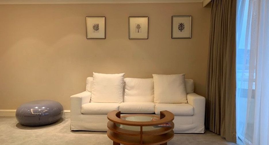 For rent 4 ベッドルーム condo in Khlong Toei, Bangkok