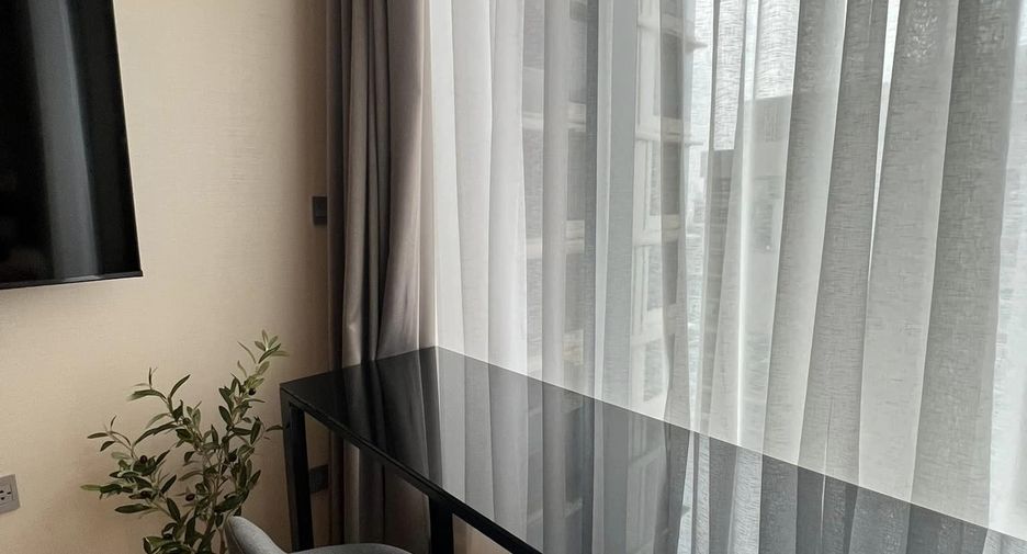 For rent 1 bed condo in Watthana, Bangkok