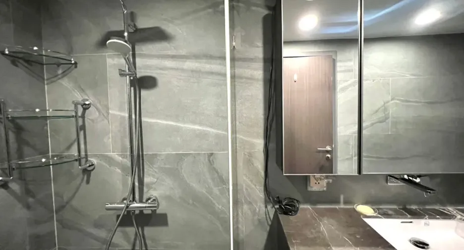 For rent 1 bed condo in Ratchathewi, Bangkok