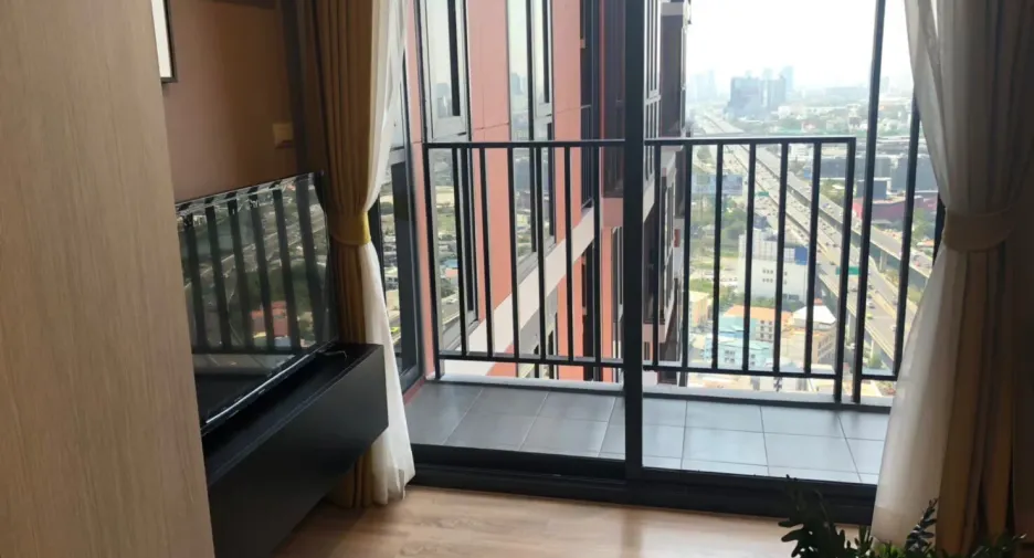 For rent 1 bed condo in Bang Kapi, Bangkok