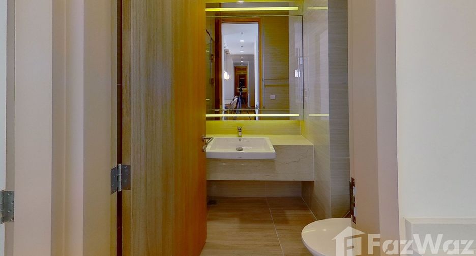 For rent 2 bedrooms condo in Watthana, Bangkok
