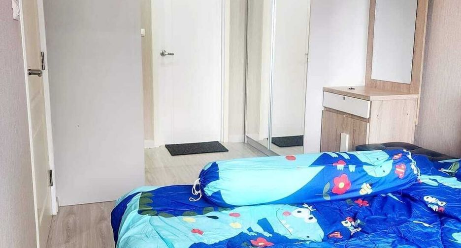 For rent 2 bedrooms condo in Huai Khwang, Bangkok