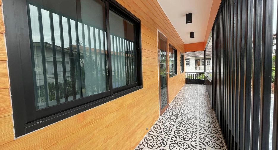 À louer 3 chambres maison à Chom Thong, Bangkok