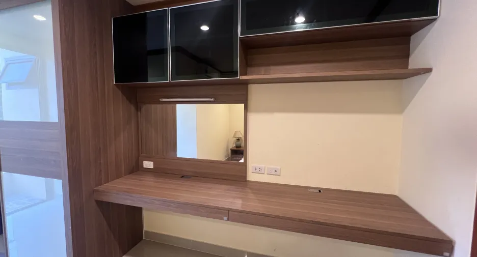 For rent 3 bedrooms condo in Watthana, Bangkok