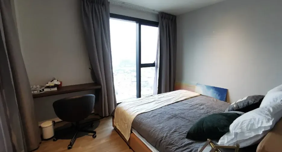 For rent 2 bedrooms condo in Sathon, Bangkok