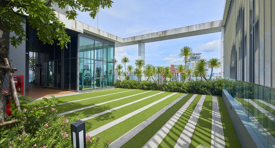 For rent 2 bedrooms condo in Khlong Toei, Bangkok