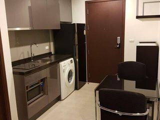 Condo en alquiler de 1 habitaciones en Huai Khwang, Bangkok