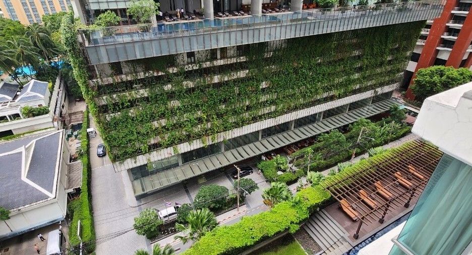 For rent 2 bedrooms condo in Pathum Wan, Bangkok