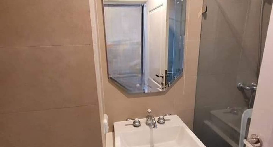 Wohnung zur Miete mit 1 Zimmer in Khlong Toei, Bangkok