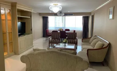 For rent 3 bedrooms condo in Watthana, Bangkok