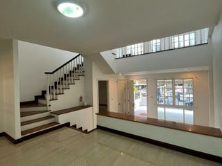 For rent 3 bedrooms townhouse in Bang Na, Bangkok