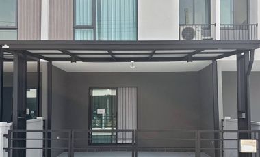出租 3 卧室 联排别墅 在 Bang Phli, Samut Prakan