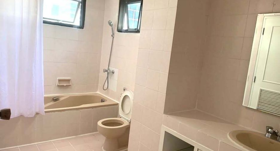 For rent 3 ベッドルーム condo in Watthana, Bangkok
