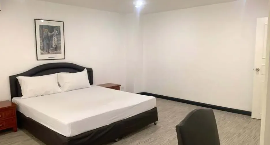 ให้เช่า 3 ห้องนอน คอนโด ใน วัฒนา, กรุงเทพฯ