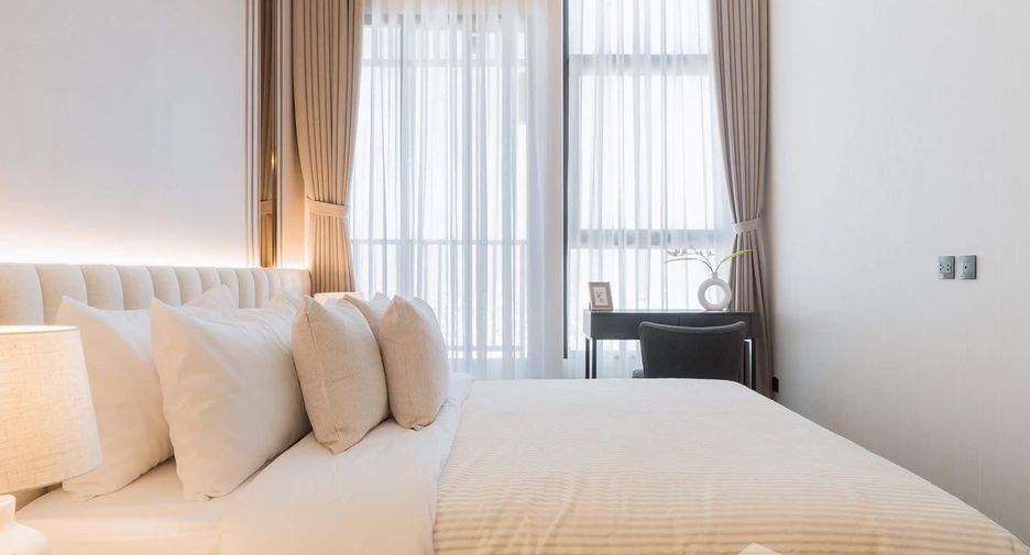 For rent 2 bedrooms condo in Bang Rak, Bangkok