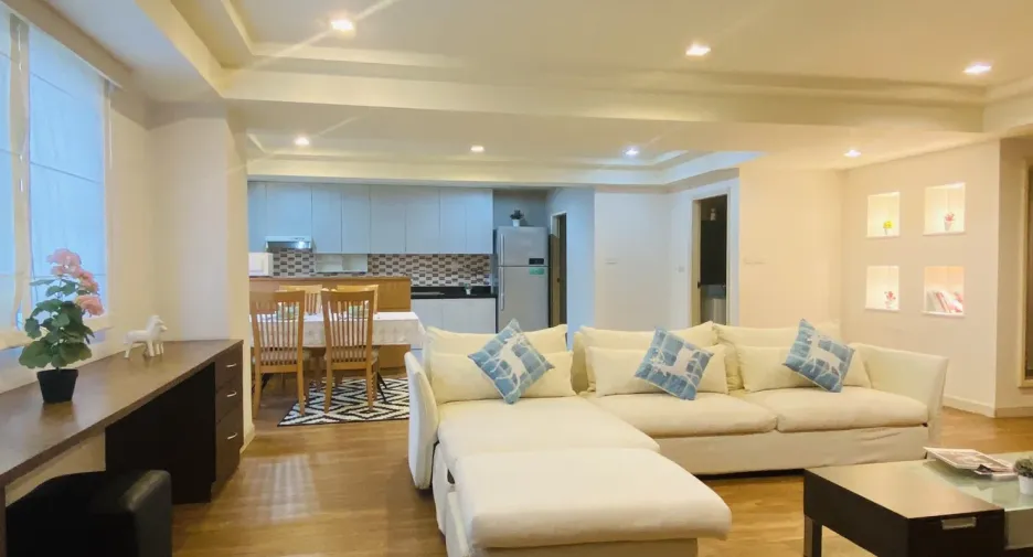 Wohnung zur Miete mit 3 Zimmer in Watthana, Bangkok