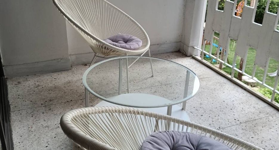 For rent 3 bedrooms apartment in Watthana, Bangkok