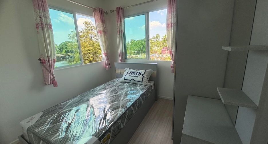 For rent 3 bedrooms townhouse in Prawet, Bangkok