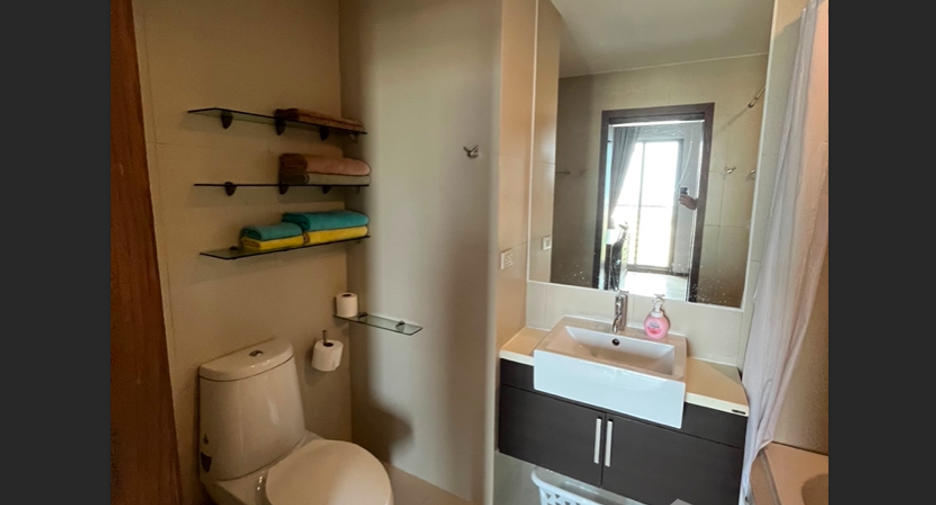 For rent 1 bed condo in Watthana, Bangkok