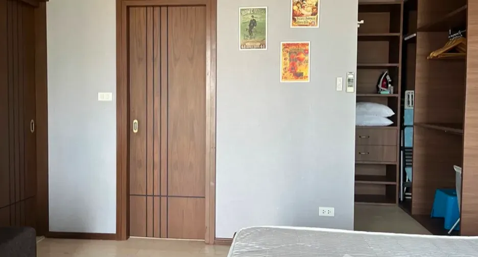 For rent 1 bed condo in Watthana, Bangkok