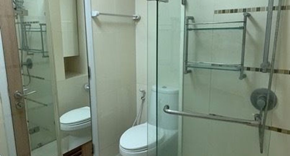 For rent 1 bed condo in Phaya Thai, Bangkok