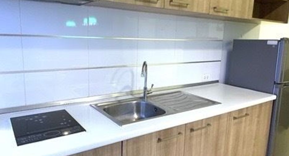 For rent 1 bed condo in Phaya Thai, Bangkok