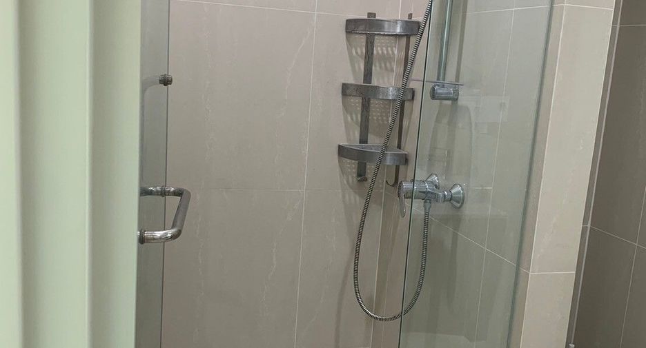 Wohnung zur Miete mit 1 Zimmer in Huai Khwang, Bangkok