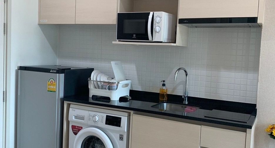 Wohnung zur Miete mit 1 Zimmer in Huai Khwang, Bangkok