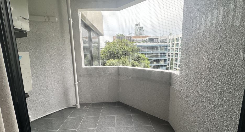 For rent 2 bedrooms apartment in Khlong Toei, Bangkok