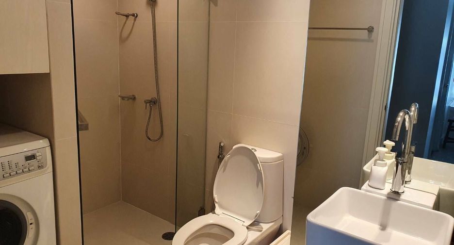 For rent 2 bedrooms condo in Phaya Thai, Bangkok