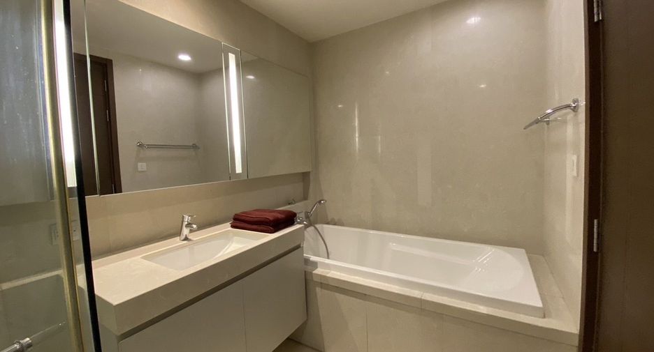 For rent 2 bedrooms condo in Watthana, Bangkok