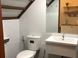 For rent 2 bedrooms townhouse in Phra Nakhon, Bangkok