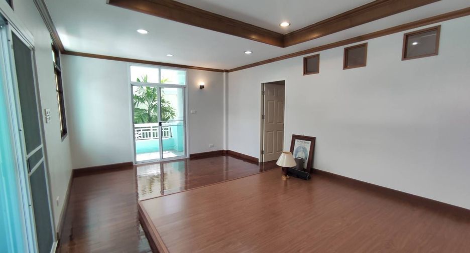 出租 4 卧室 联排别墅 在 Mueang Nonthaburi, Nonthaburi