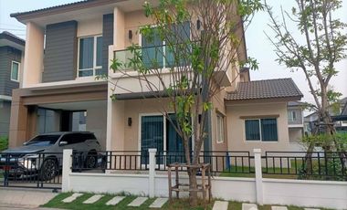 Haus zur Miete mit 4 Zimmer in Phra Samut Chedi, Samut Prakan