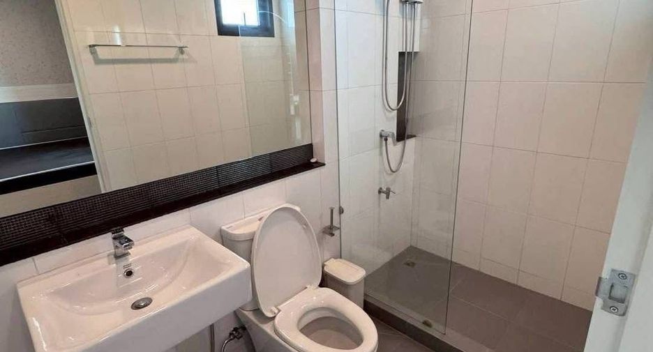 For rent 3 ベッドルーム townhouse in Prawet, Bangkok