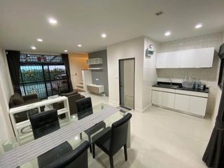 Reihenhaus zur Miete mit 3 Zimmer in Chatuchak, Bangkok
