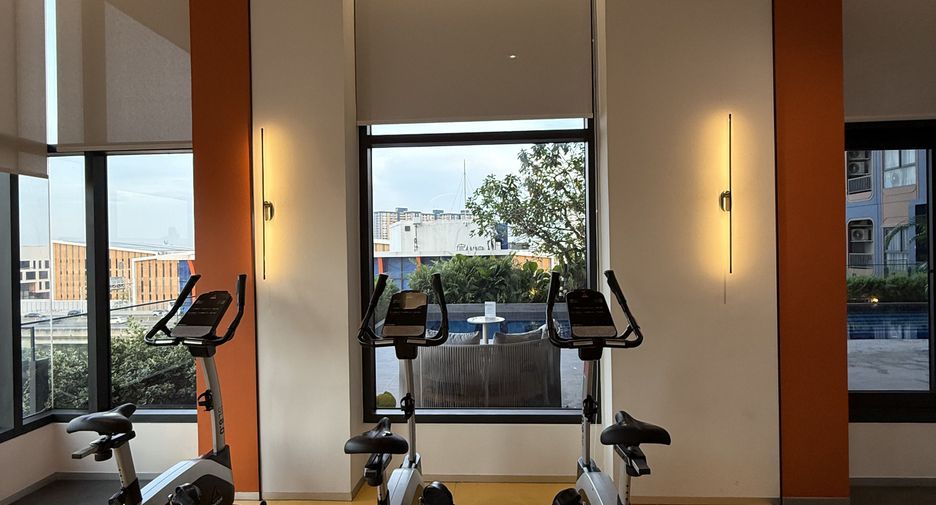 For rent 1 bed condo in Watthana, Bangkok
