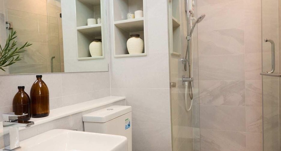 For rent 1 bed condo in Watthana, Bangkok