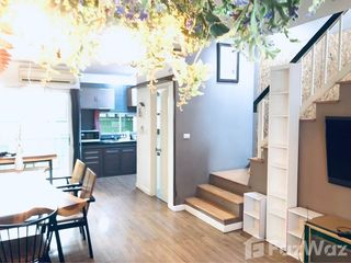 For rent 3 bedrooms townhouse in Lat Krabang, Bangkok