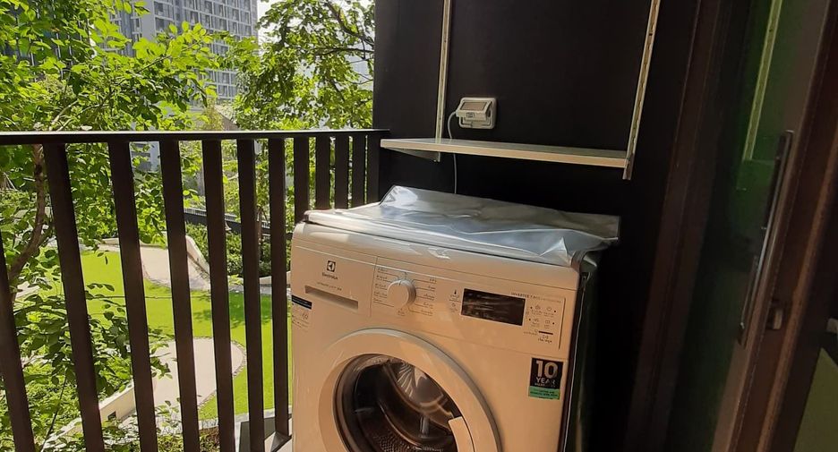 For rent studio condo in Huai Khwang, Bangkok