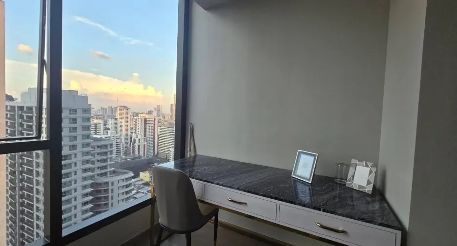 À louer 2 chambres condo à Khlong Toei, Bangkok
