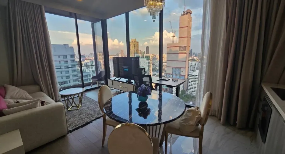 À louer 2 chambres condo à Khlong Toei, Bangkok