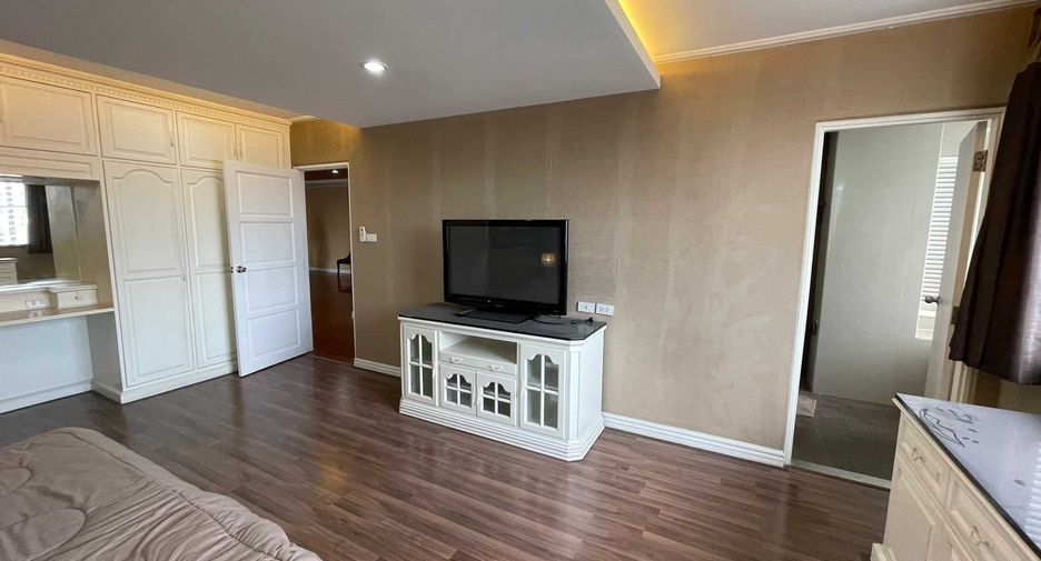 Wohnung zur Miete mit 2 Zimmer in Khlong Toei, Bangkok