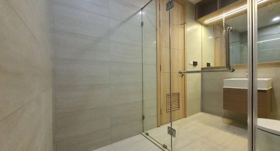 For rent 3 bedrooms condo in Chatuchak, Bangkok
