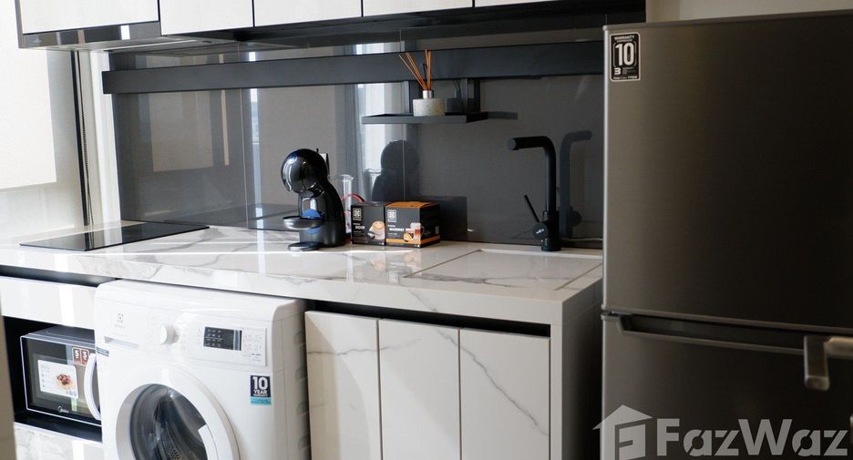 For rent 1 bed condo in Phra Khanong, Bangkok