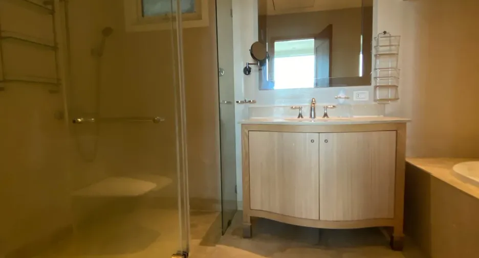 For rent 2 ベッドルーム condo in Sathon, Bangkok