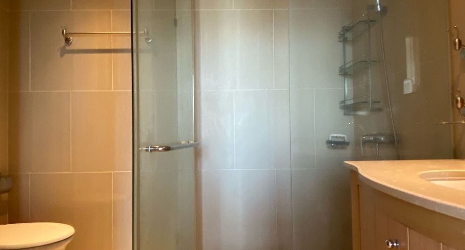 For rent 2 ベッドルーム condo in Sathon, Bangkok